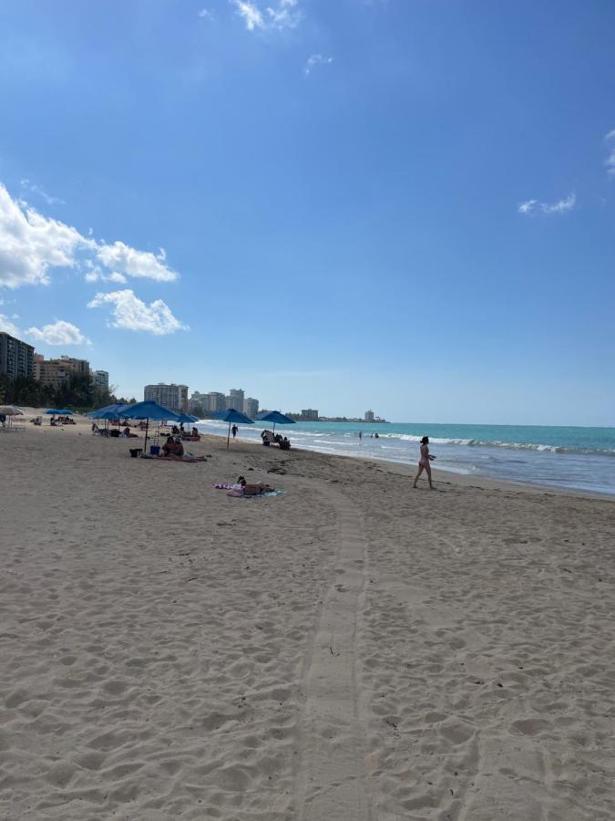 Ocean Front 2 Bedroom & Bath In Isla Verde San Juan Kültér fotó